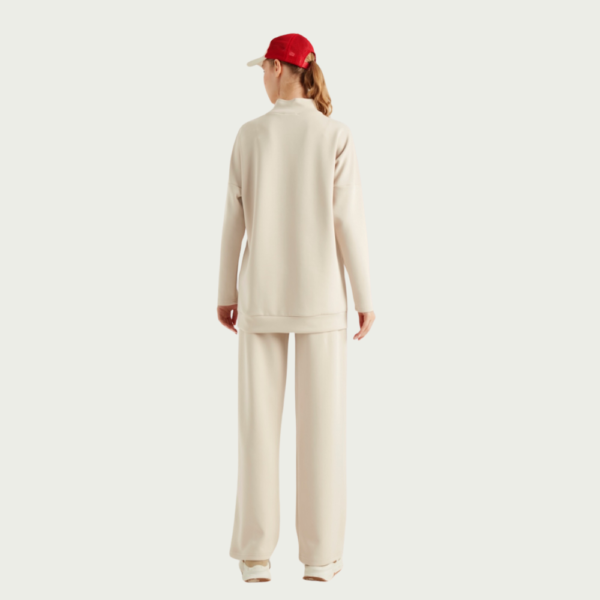 Oversize tracksuits with soft-touch modal