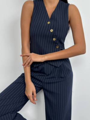 Women’s V-Neck Double-Breasted